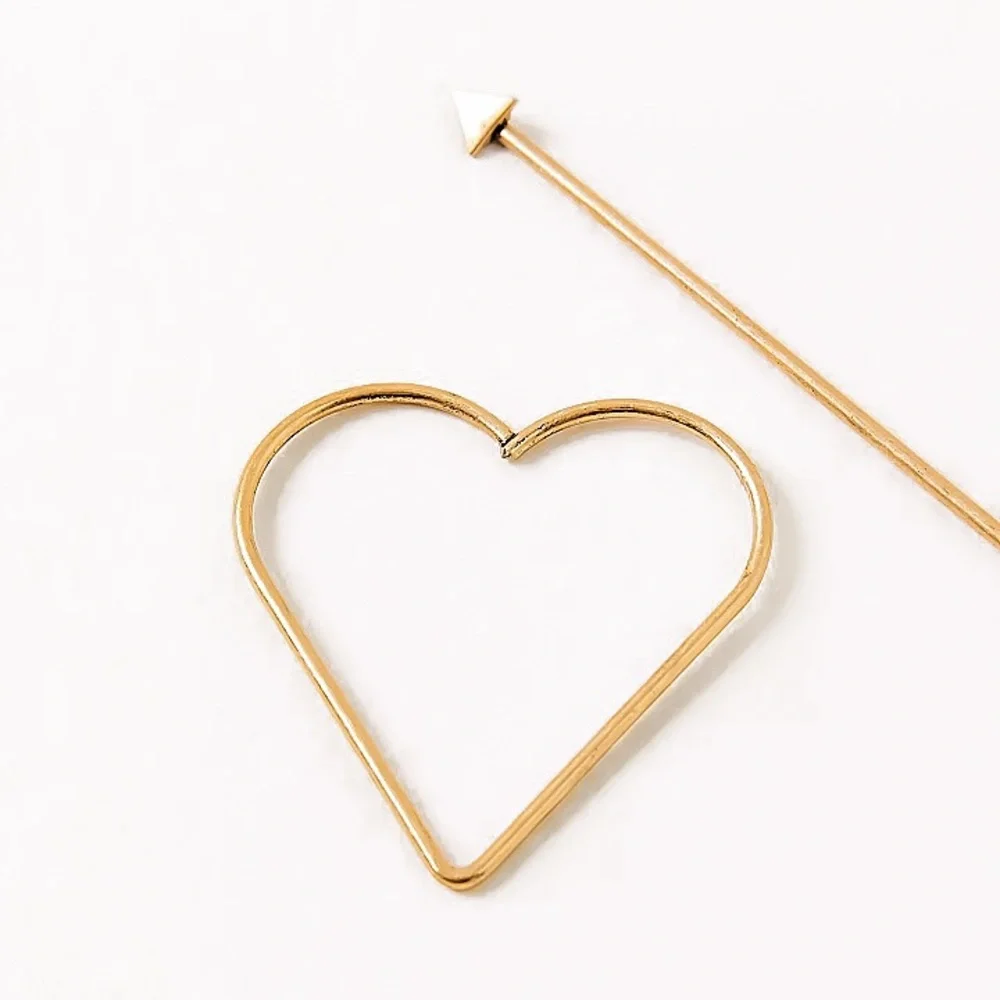 ⚜️[𝟯/$𝟭𝟴]⚜️NEW Large Heart Arrow Barrette - Picture 6 of 9